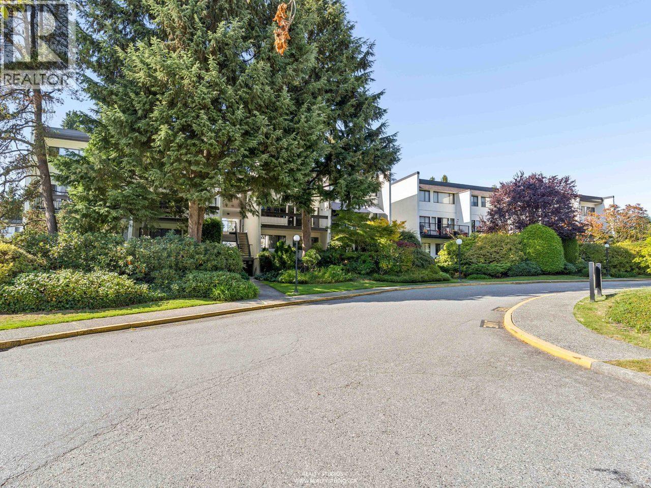 6 7335 Montecito Drive, Burnaby, British Columbia  V5A 1R3 - Photo 24 - R3174970