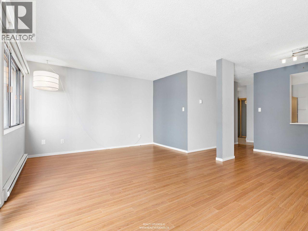 6 7335 Montecito Drive, Burnaby, British Columbia  V5A 1R3 - Photo 3 - R3174970
