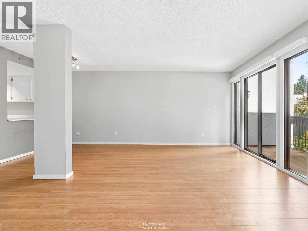 6 7335 Montecito Drive, Burnaby, British Columbia  V5A 1R3 - Photo 5 - R3174970