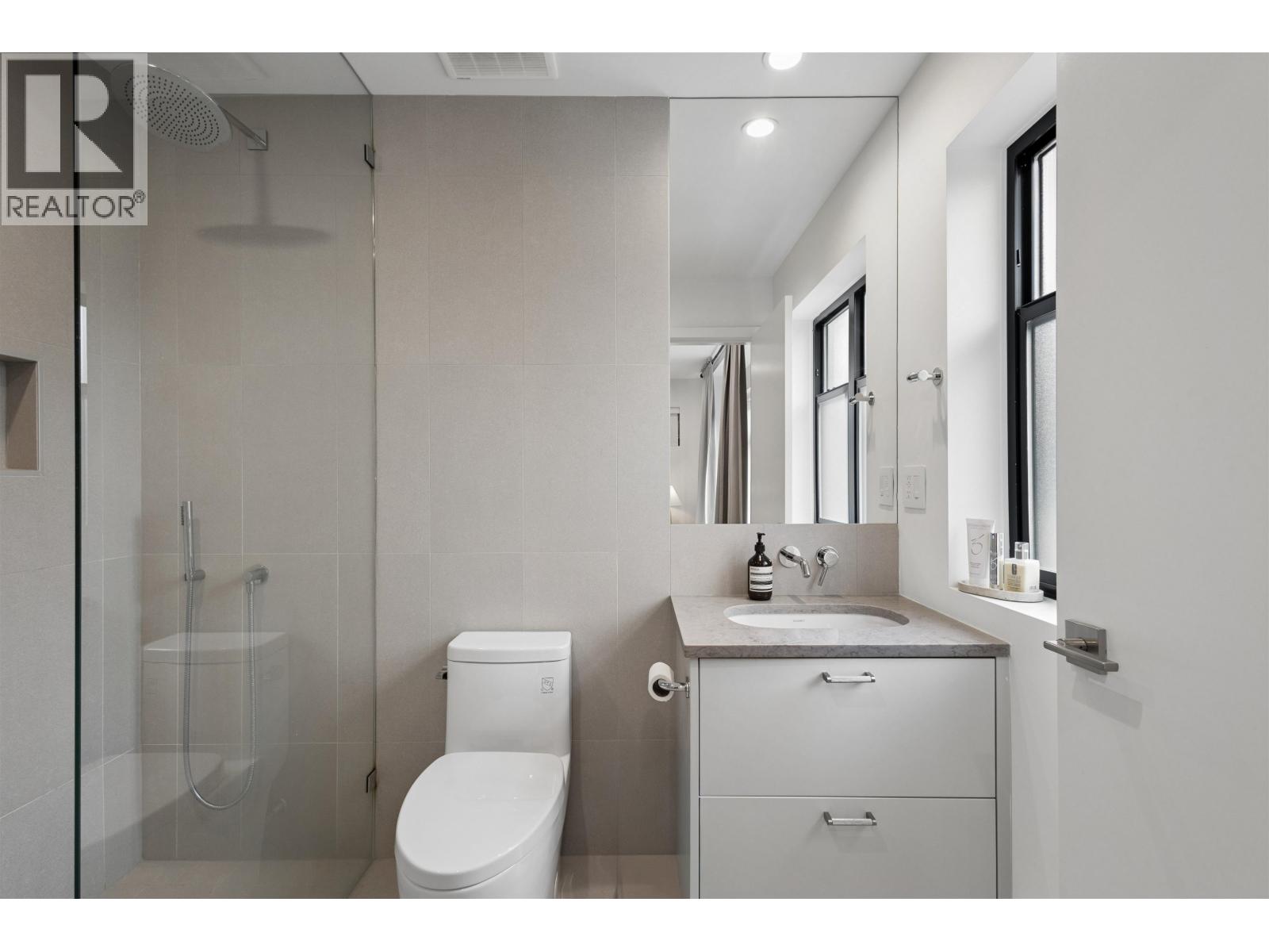1014 E 16th Avenue, Vancouver, British Columbia  V5T 2W1 - Photo 25 - R3175001