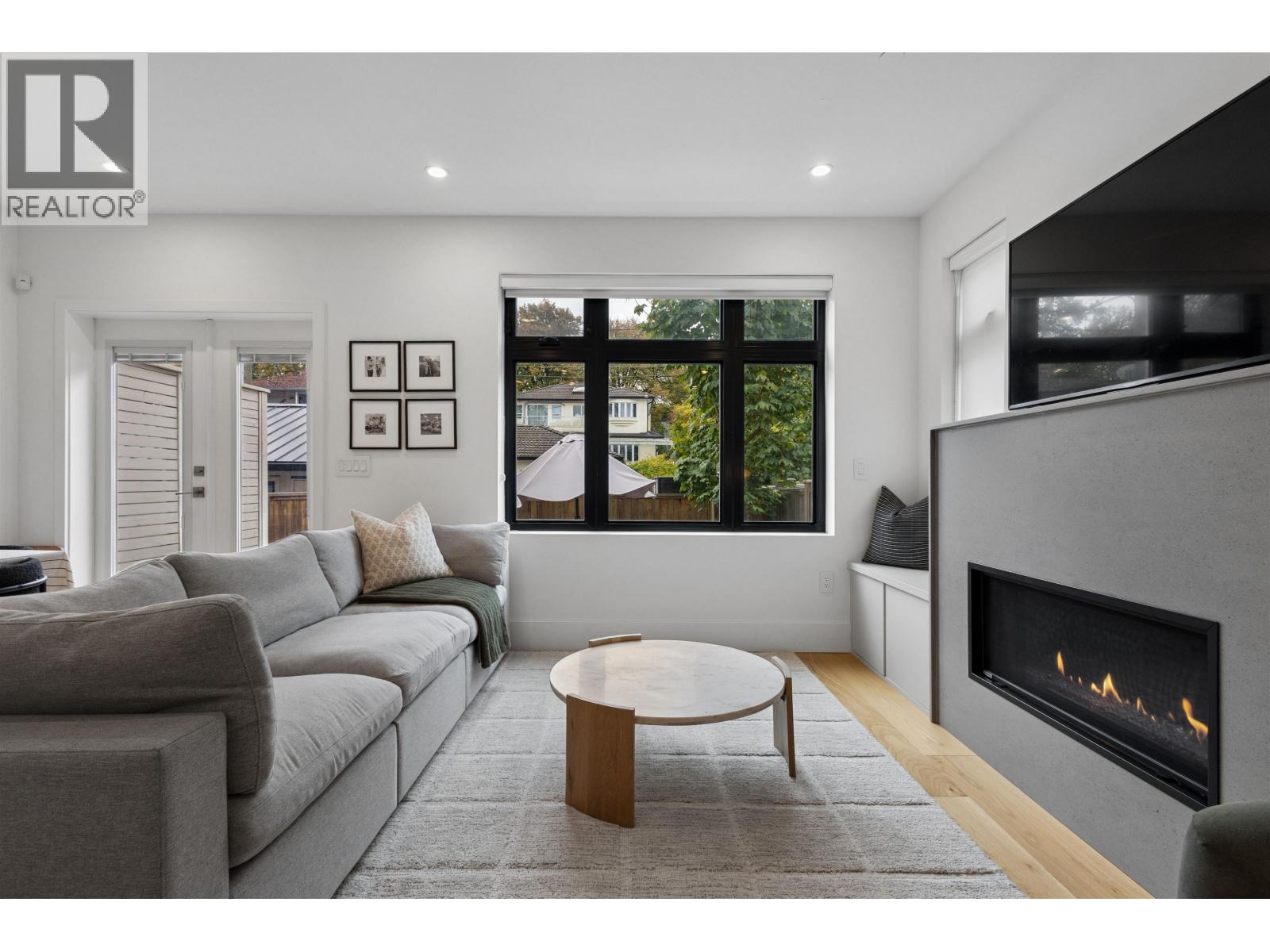 1014 E 16th Avenue, Vancouver, British Columbia  V5T 2W1 - Photo 8 - R3175001