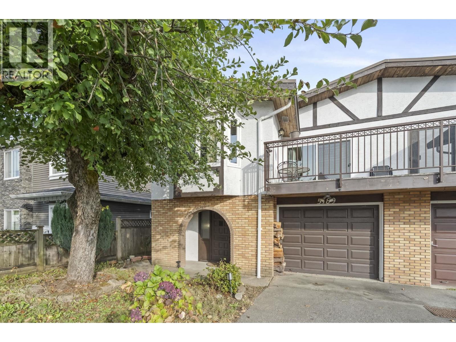 5189 Norfolk Street, Burnaby, British Columbia  V5G 1E9 - Photo 2 - R3175007