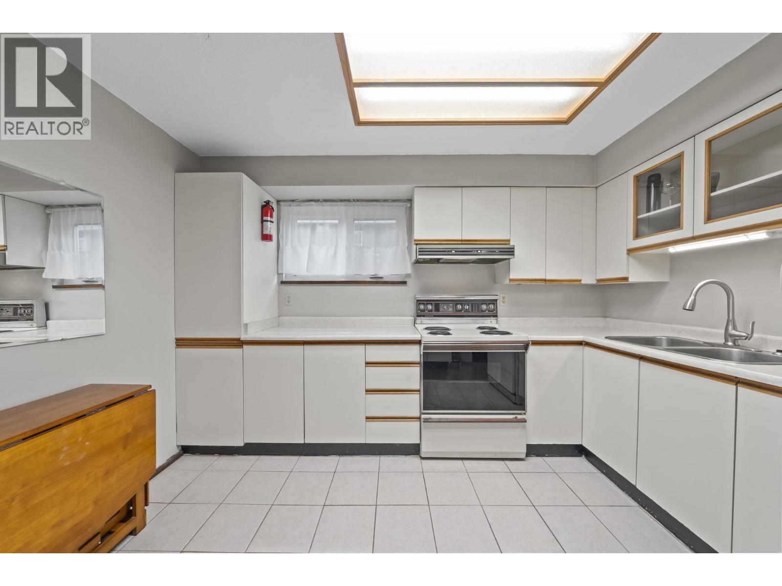 5189 Norfolk Street, Burnaby, British Columbia  V5G 1E9 - Photo 22 - R3175007