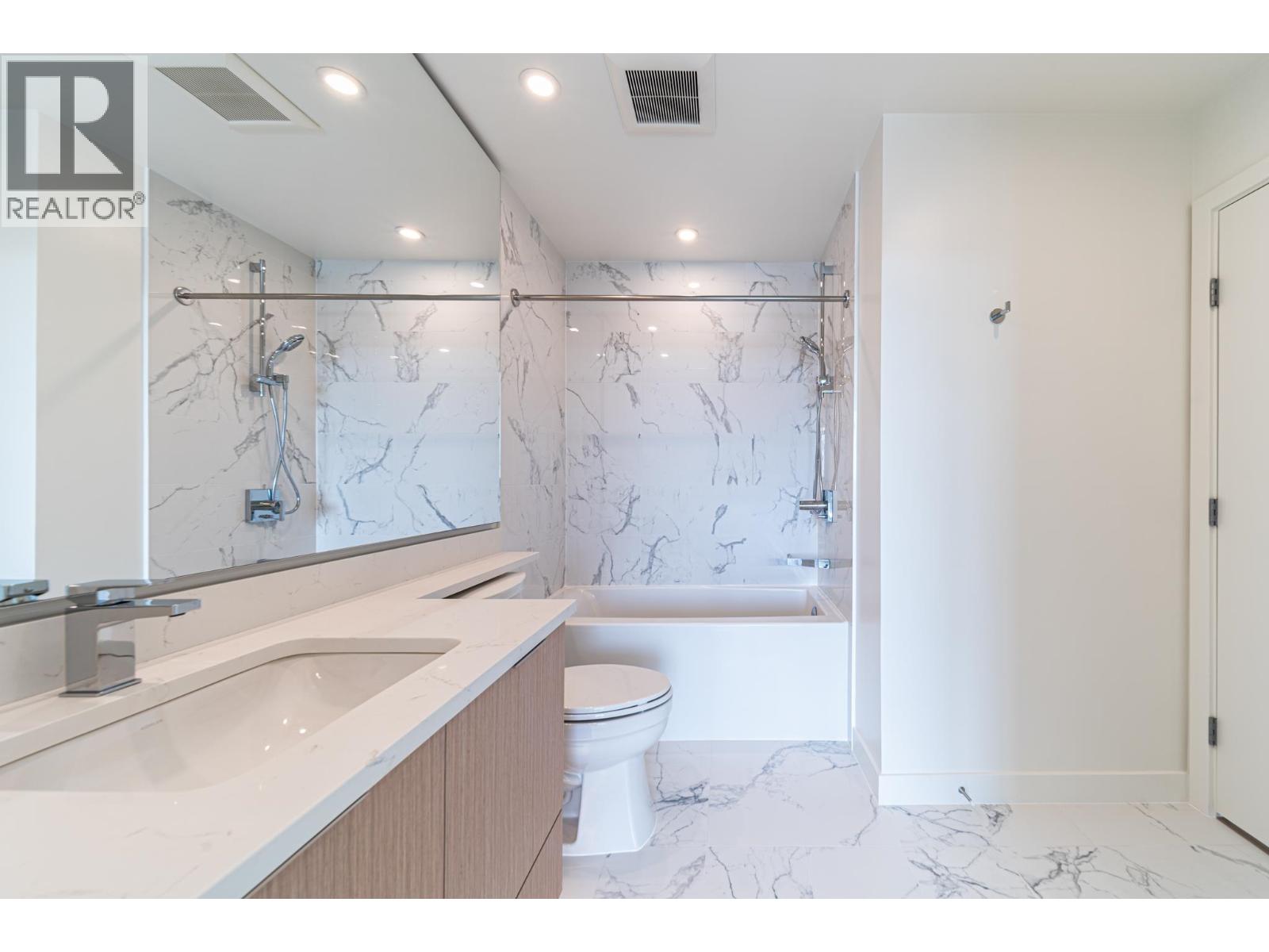 2604 699 Whitting Way, Coquitlam, British Columbia  V3J 0N7 - Photo 13 - R3175013