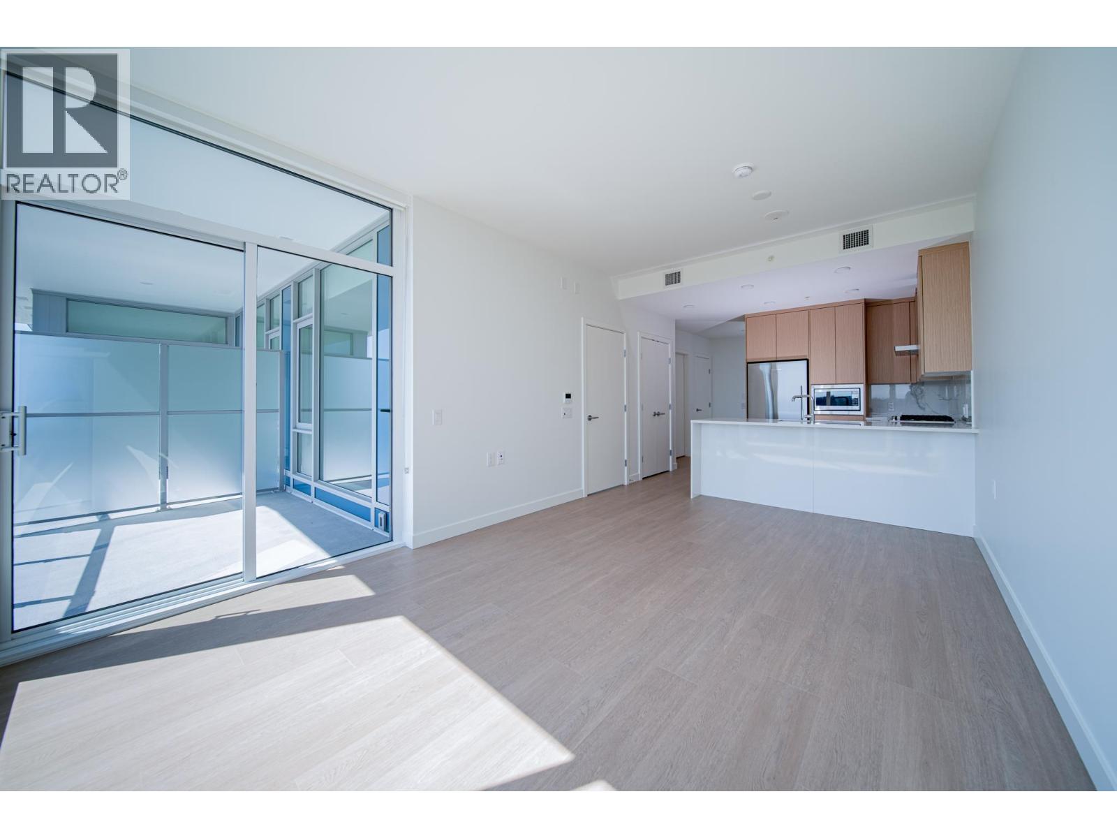 2604 699 Whitting Way, Coquitlam, British Columbia  V3J 0N7 - Photo 3 - R3175013