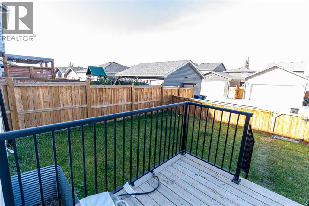 99 Hillcrest Close SW
