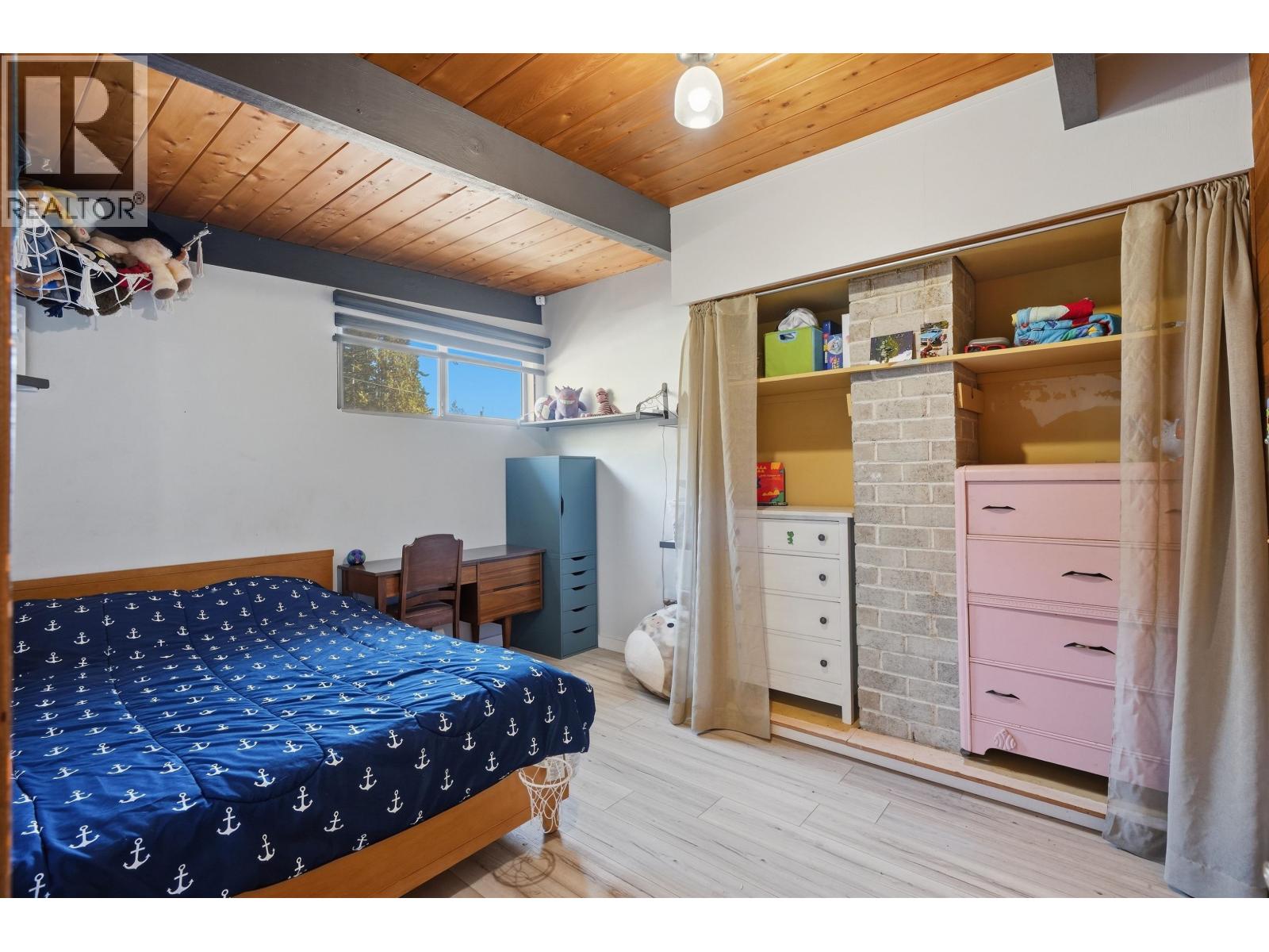 5430 Lawson Road, Sechelt, British Columbia  V7Z 0N1 - Photo 21 - R3174976