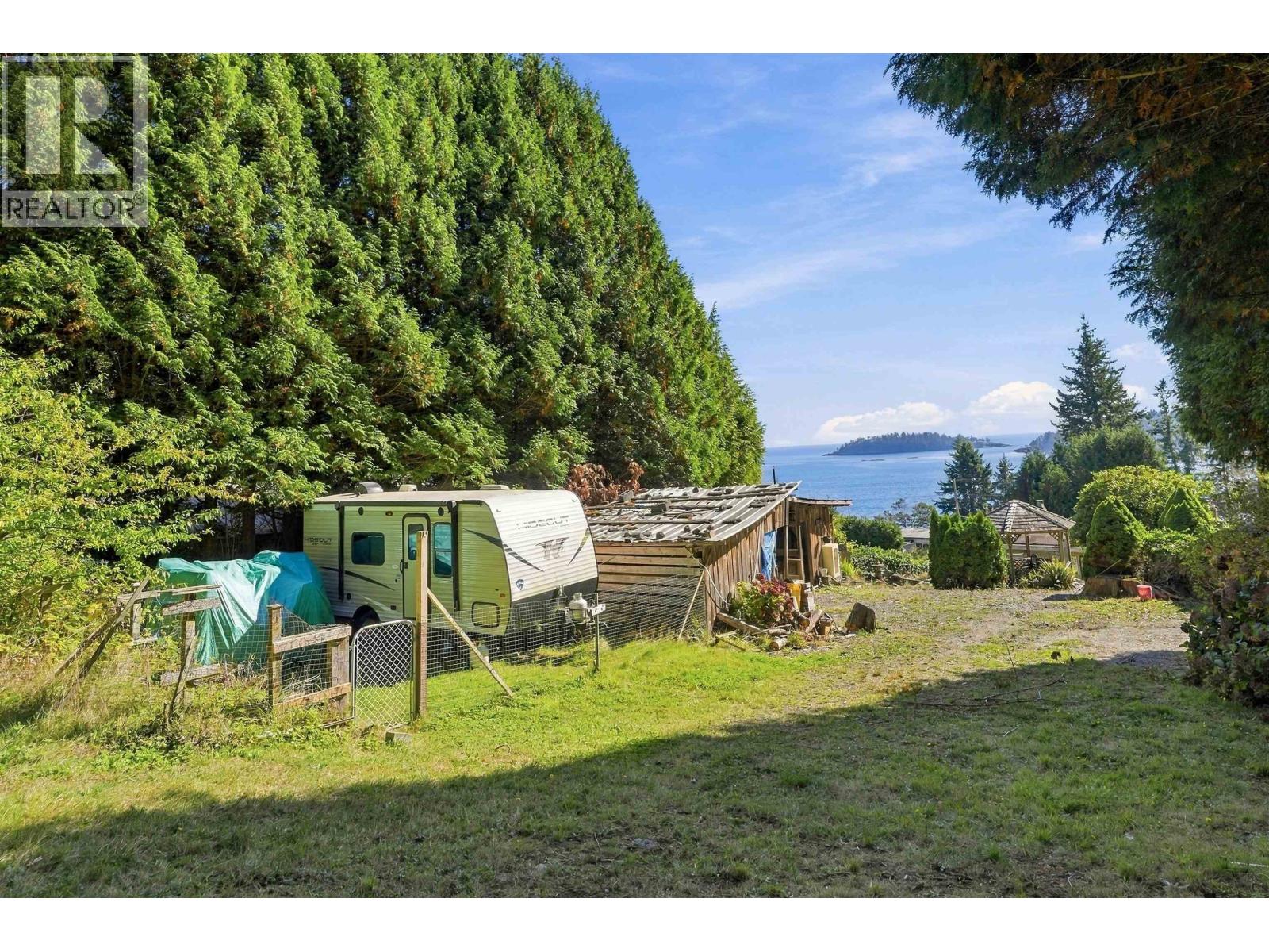 5430 Lawson Road, Sechelt, British Columbia  V7Z 0N1 - Photo 32 - R3174976