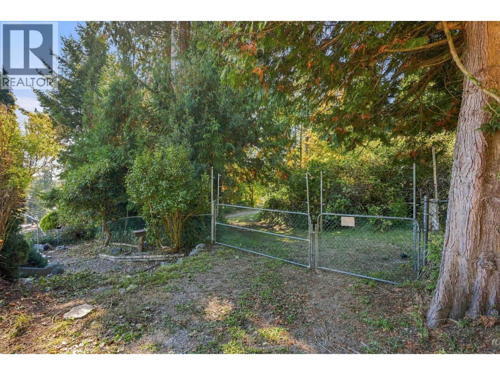 5430 Lawson Road, Sechelt, British Columbia  V7Z 0N1 - Photo 34 - R3174976