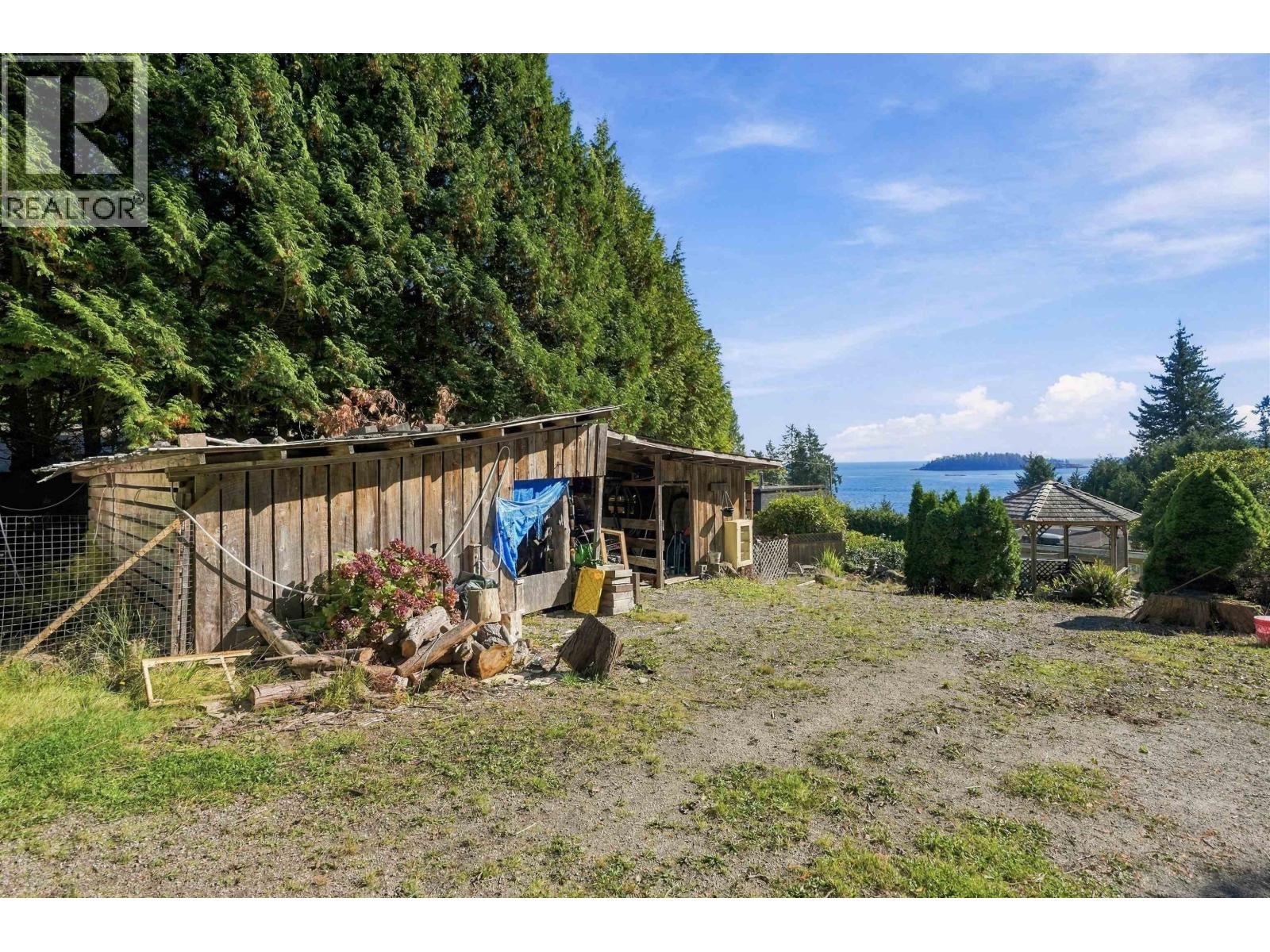 5430 Lawson Road, Sechelt, British Columbia  V7Z 0N1 - Photo 35 - R3174976