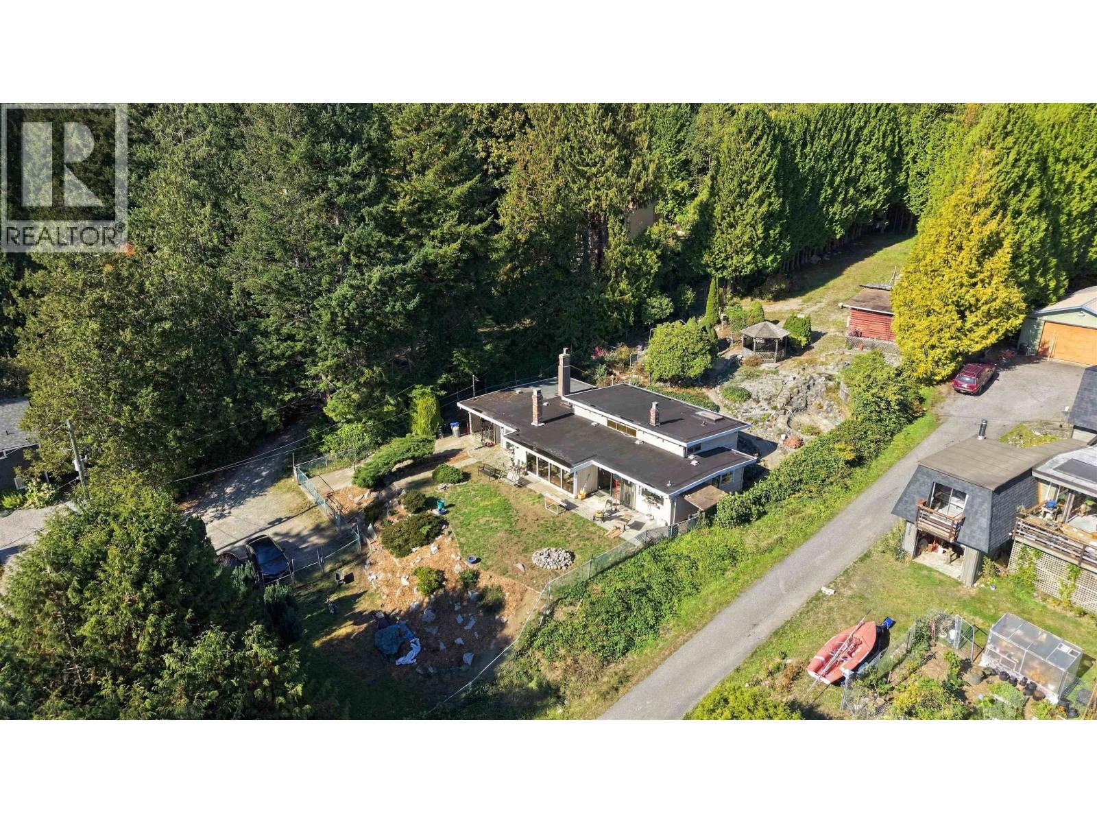 5430 Lawson Road, Sechelt, British Columbia  V7Z 0N1 - Photo 39 - R3174976