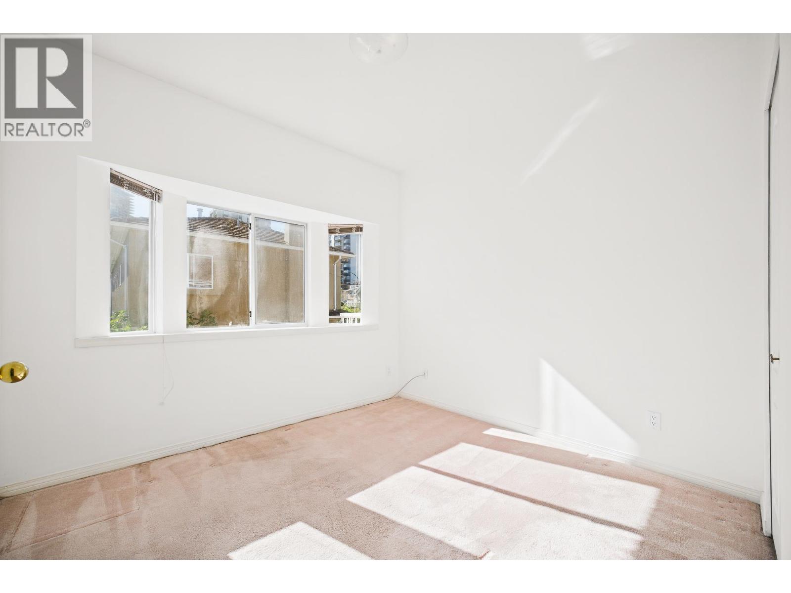 4810 Maitland Street, Burnaby, British Columbia  V5H 1N3 - Photo 13 - R3174983