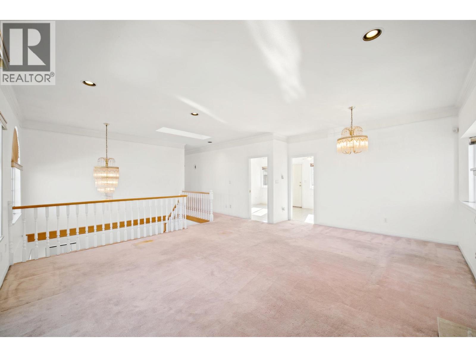 4810 Maitland Street, Burnaby, British Columbia  V5H 1N3 - Photo 5 - R3174983