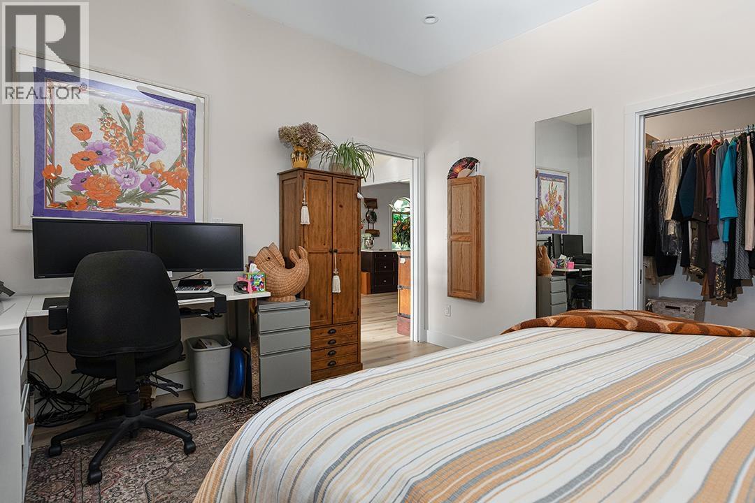 535 E Keith Road, North Vancouver, British Columbia  V7L 1W3 - Photo 15 - R3175014