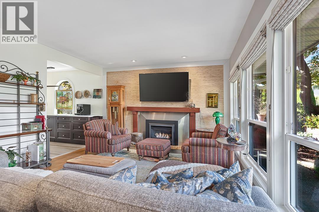 535 E Keith Road, North Vancouver, British Columbia  V7L 1W3 - Photo 4 - R3175014