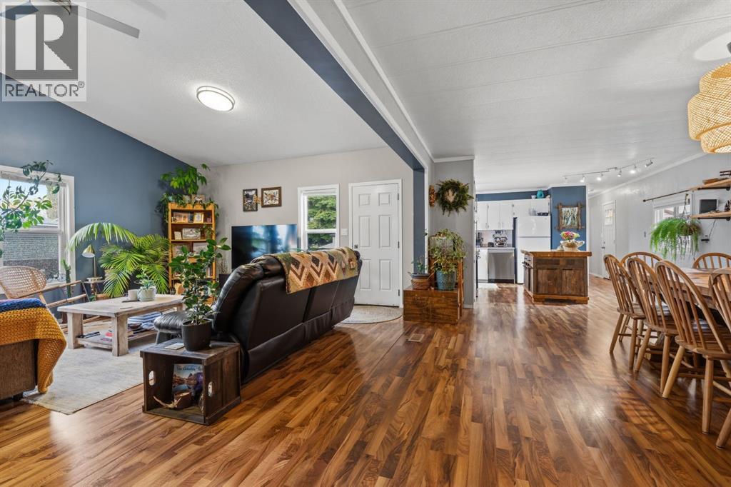 12 River Valley Estates