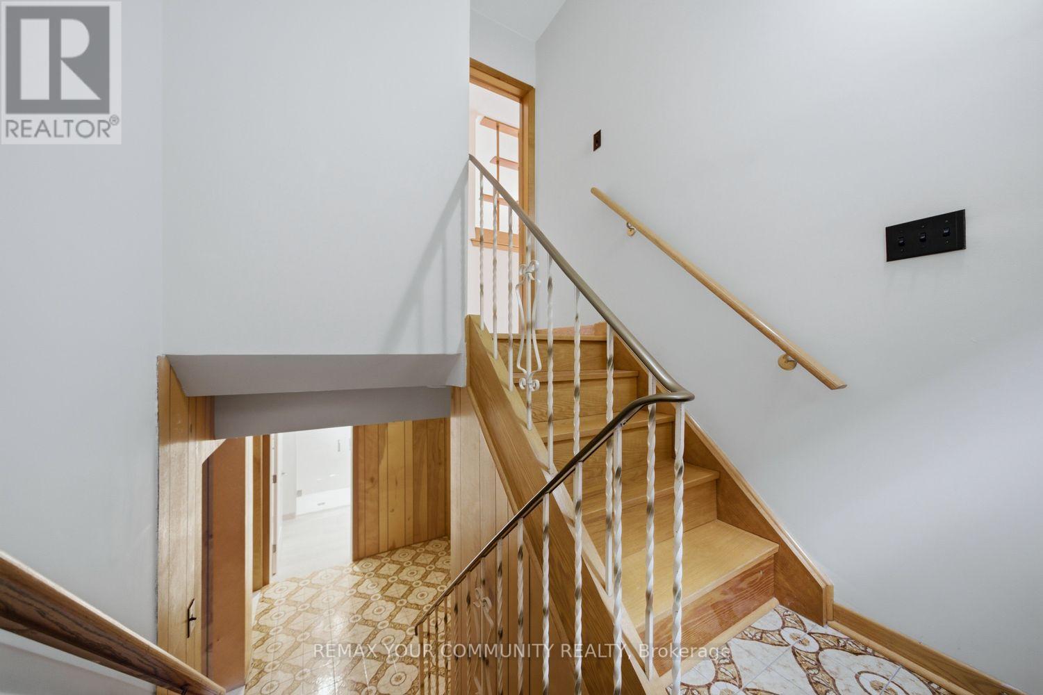50 Felan Crescent, Toronto (Thistletown-Beaumonde Heights), Ontario  M9V 3A3 - Photo 30 - W14029450