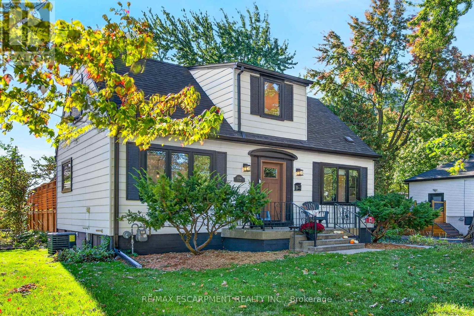 2356 Fassel Avenue, Burlington (Freeman), Ontario  L7R 3P3 - Photo 3 - W14029462