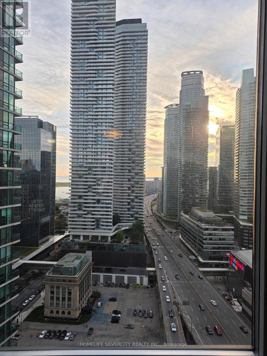 2701 - 18 HARBOUR STREET, Toronto, Ontario