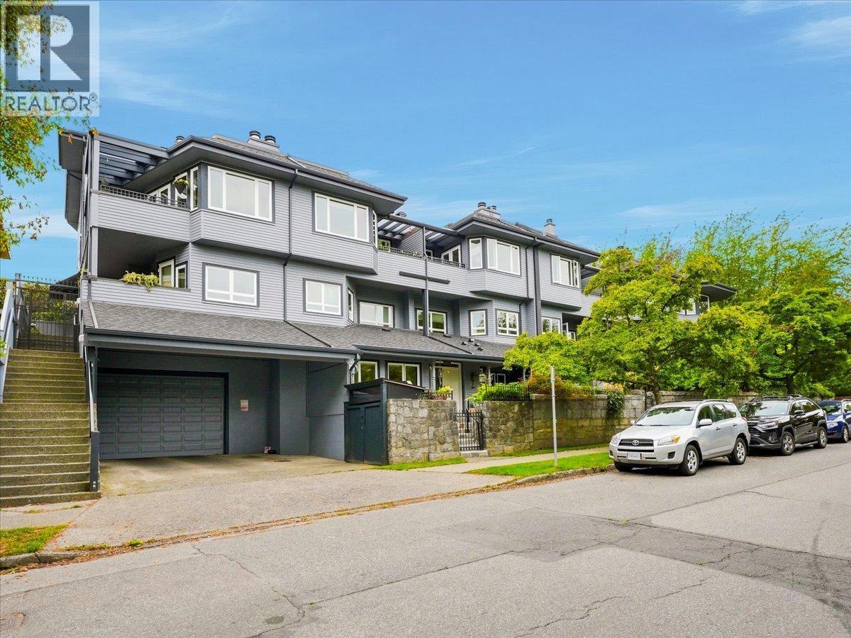 16 1620 BALSAM STREET, Vancouver, British Columbia
