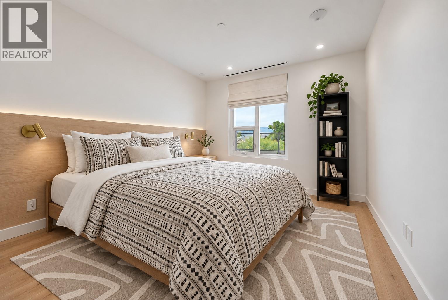 3300 Lakeshore Drive Unit# 418
