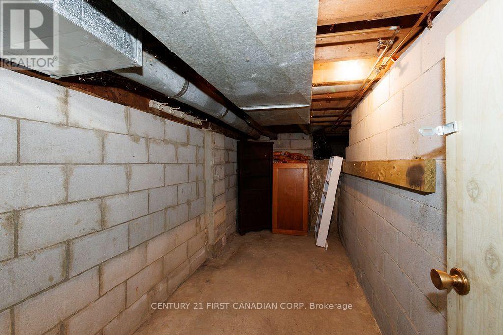 13 Springbank Drive, London South, Ontario  N6J 1E1 - Photo 32 - X14014374