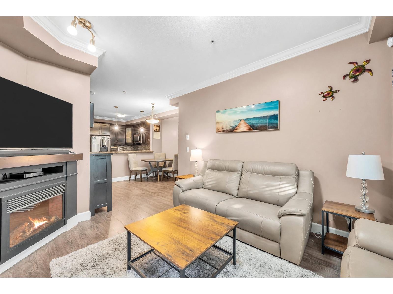 420 13897 Fraser Highway, Surrey, British Columbia  V3T 0G8 - Photo 3 - R3175016