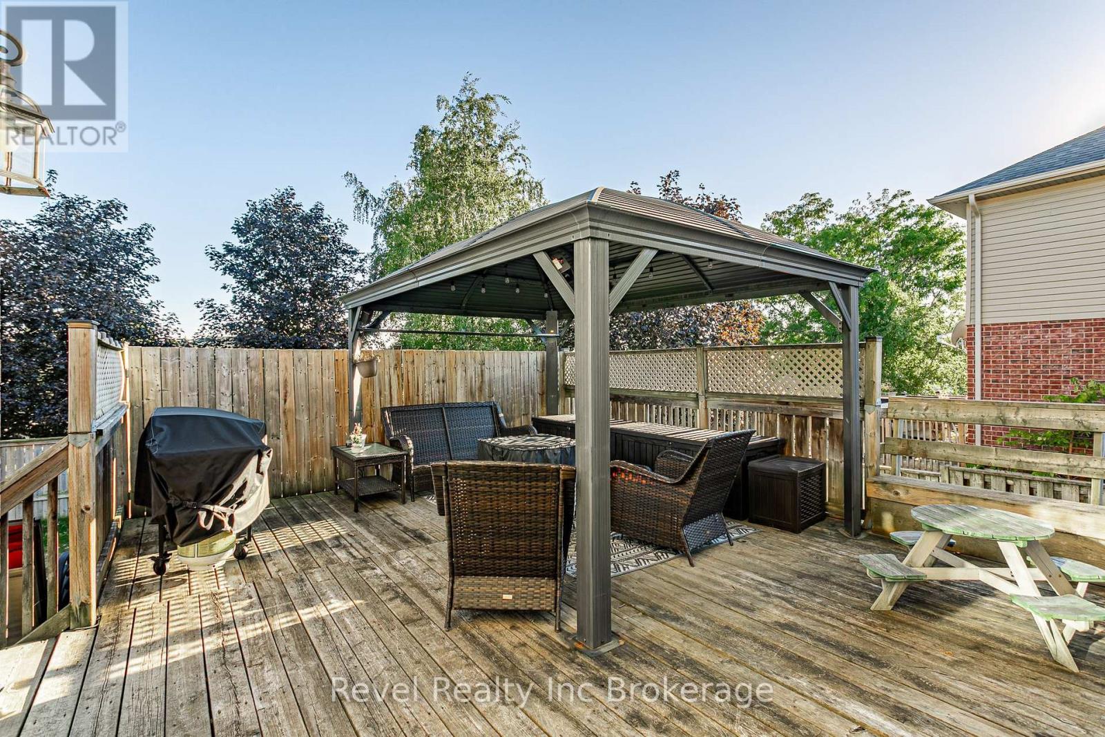 53 Applewood Street, Blandford-Blenheim, Ontario  N0J 1S0 - Photo 36 - X13833616