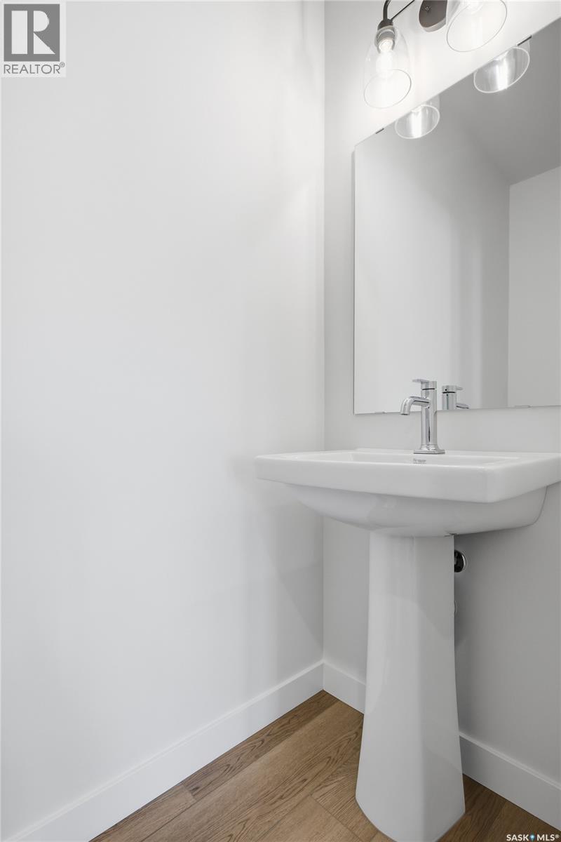 442 Cockcroft Place, Saskatoon, Saskatchewan  S7V 1Y9 - Photo 4 - SK050995