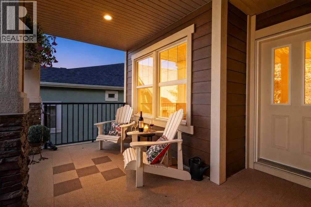 12 Crestridge Rise SW, Calgary, Alberta  T3B 0M1 - Photo 3 - A2349147