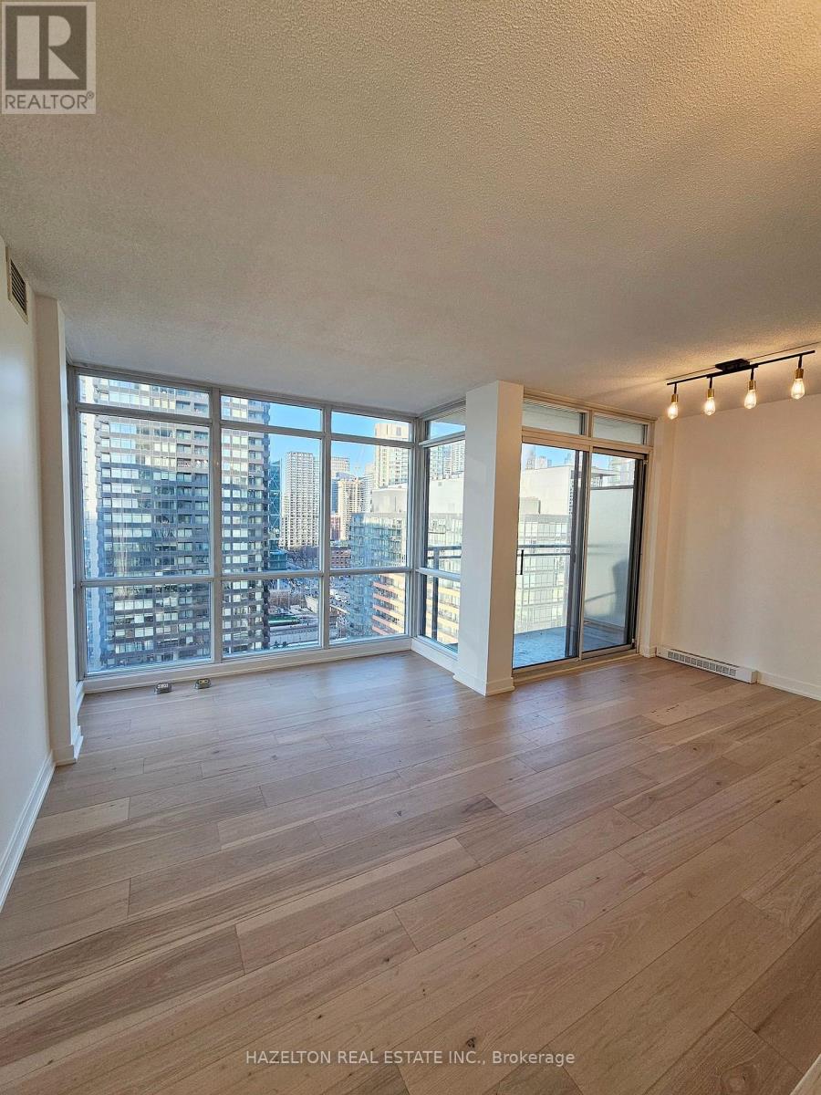 2203 - 15 Fort York Boulevard, Toronto (Waterfront Communities), Ontario  M5V 3Y4 - Photo 3 - C14029554