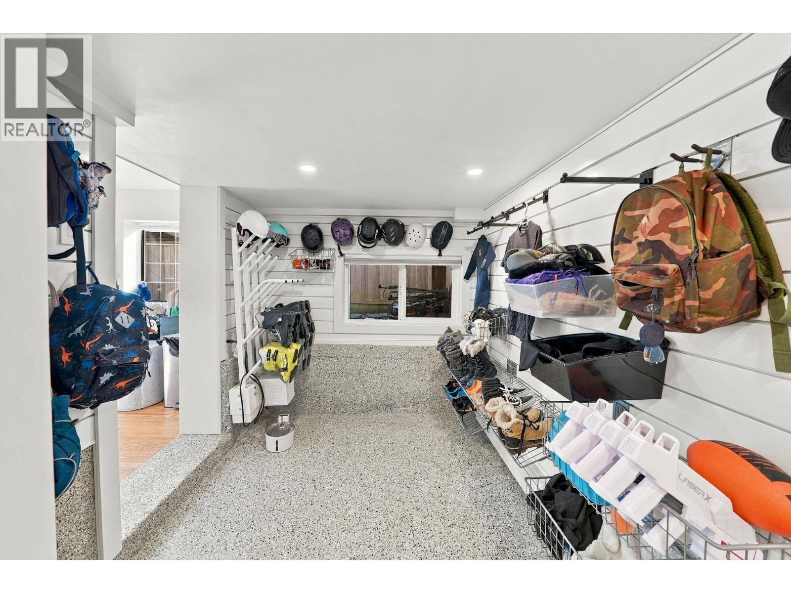 1720 Deep Cove Road, North Vancouver, British Columbia  V7G 1S5 - Photo 32 - R3174757