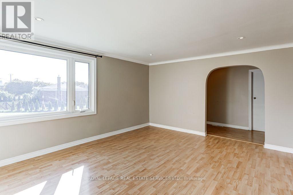 Main - 1695 Coram Crescent, Mississauga, Ontario  L4X 1L1 - Photo 10 - W14029582