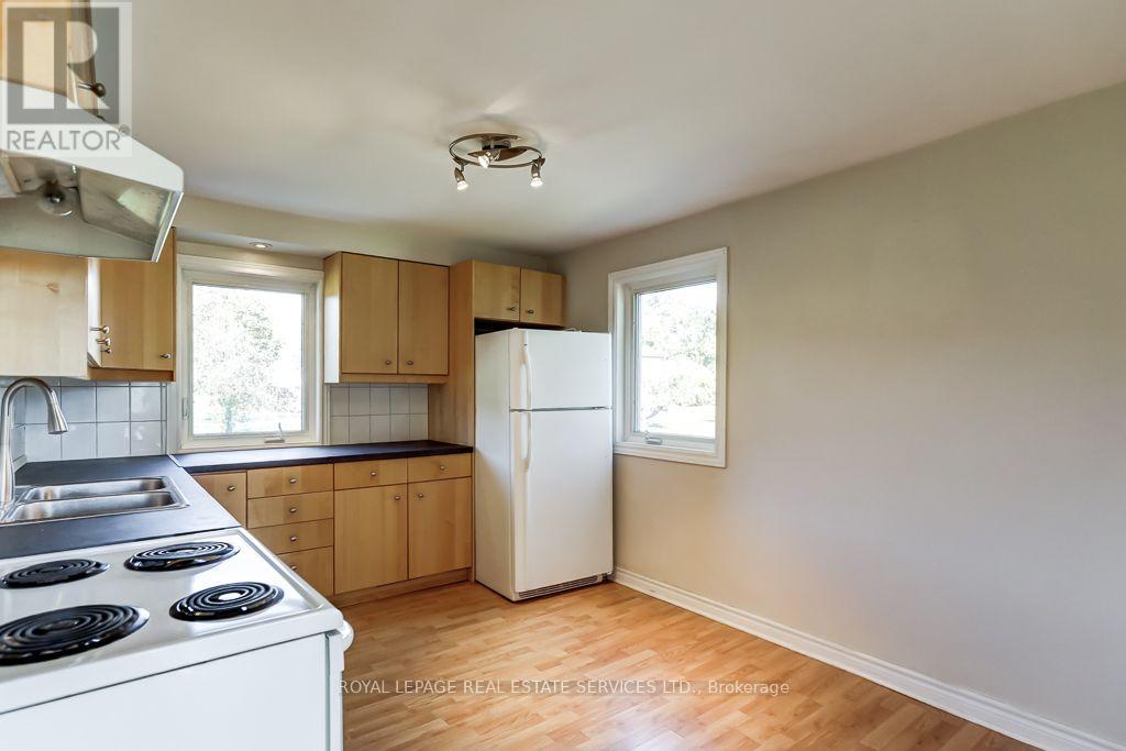 Main - 1695 Coram Crescent, Mississauga, Ontario  L4X 1L1 - Photo 12 - W14029582