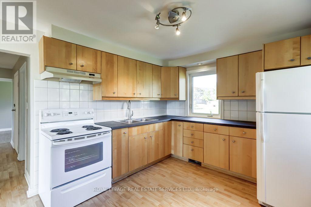 Main - 1695 Coram Crescent, Mississauga, Ontario  L4X 1L1 - Photo 13 - W14029582