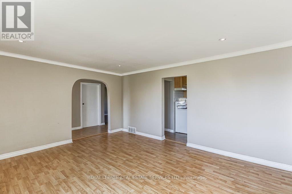 Main - 1695 Coram Crescent, Mississauga, Ontario  L4X 1L1 - Photo 9 - W14029582