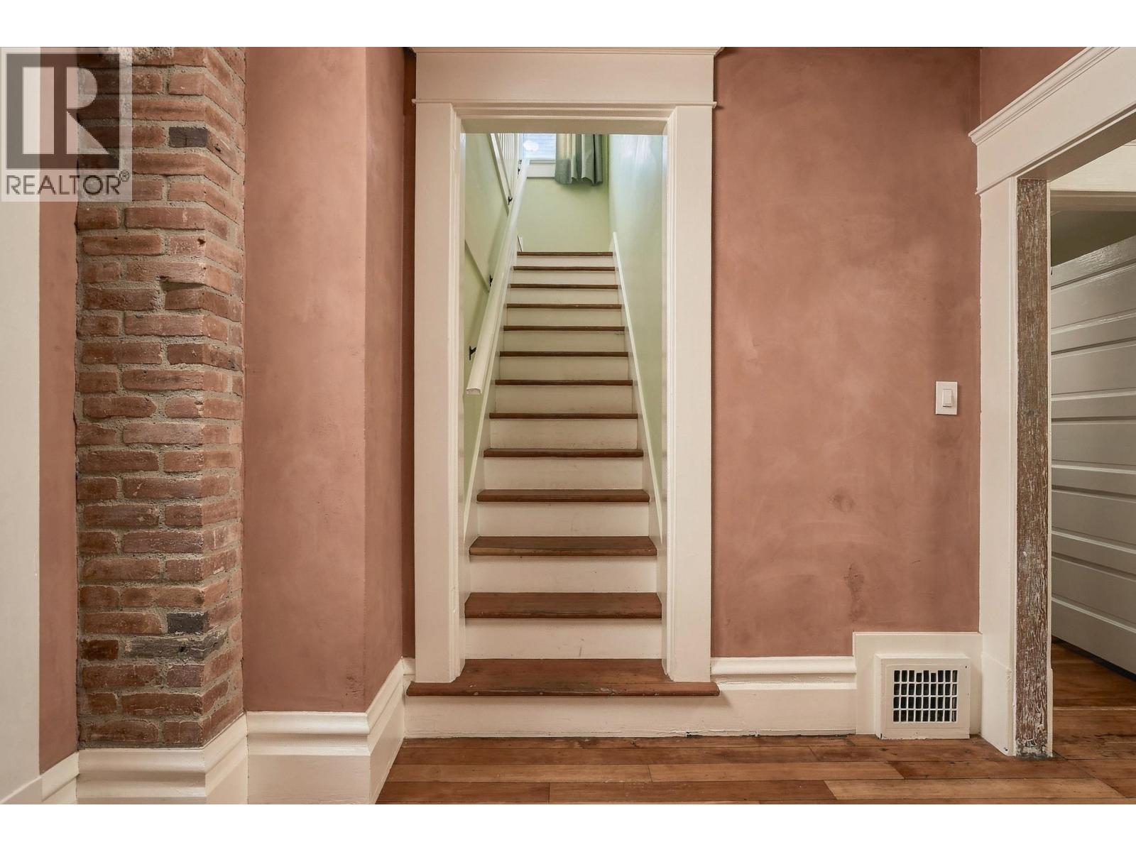 1761 E 4th Avenue, Vancouver, British Columbia V5N 1J9 - Photo 26 - R3174980