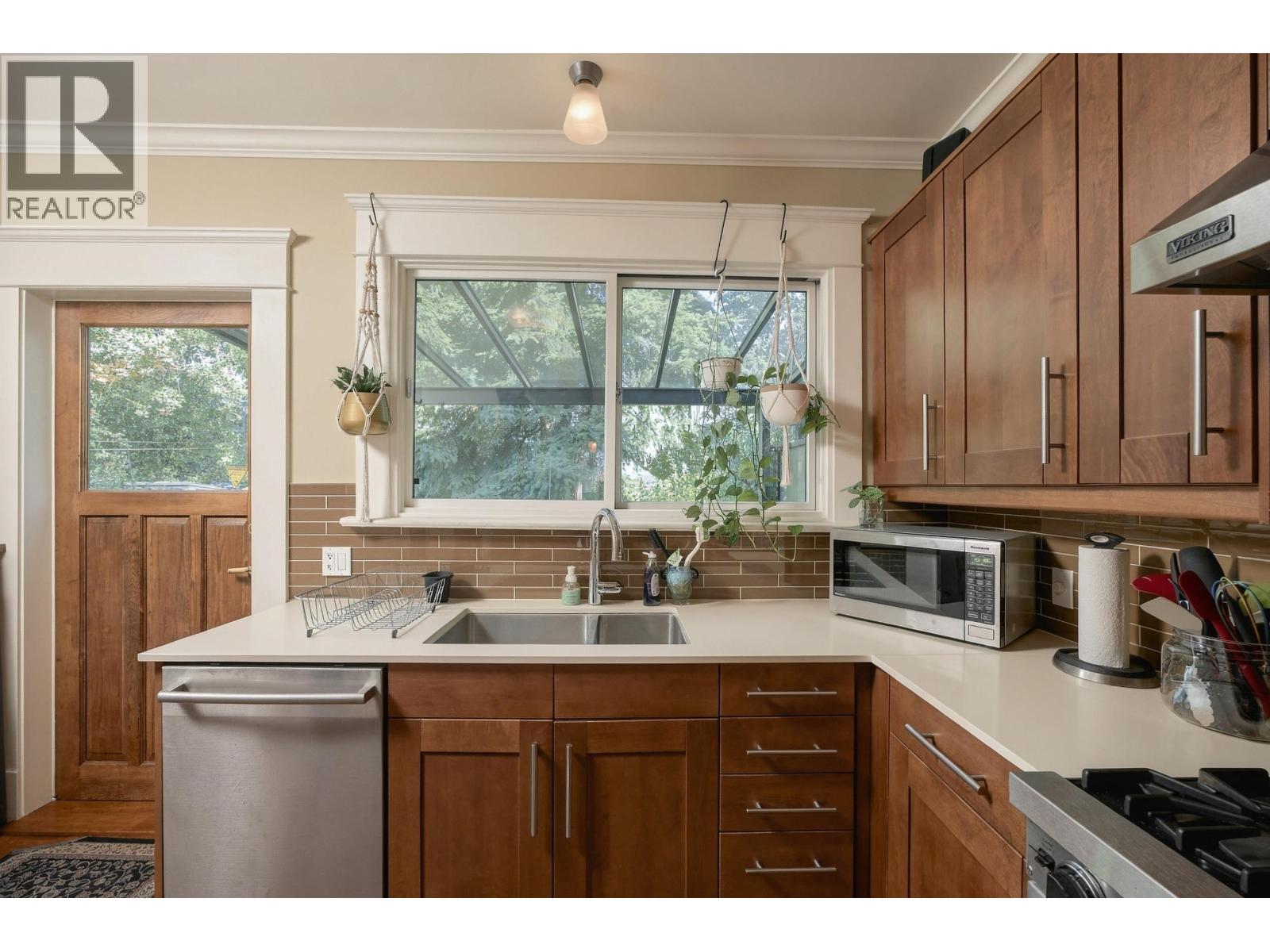 1761 E 4th Avenue, Vancouver, British Columbia V5N 1J9 - Photo 15 - R3174980