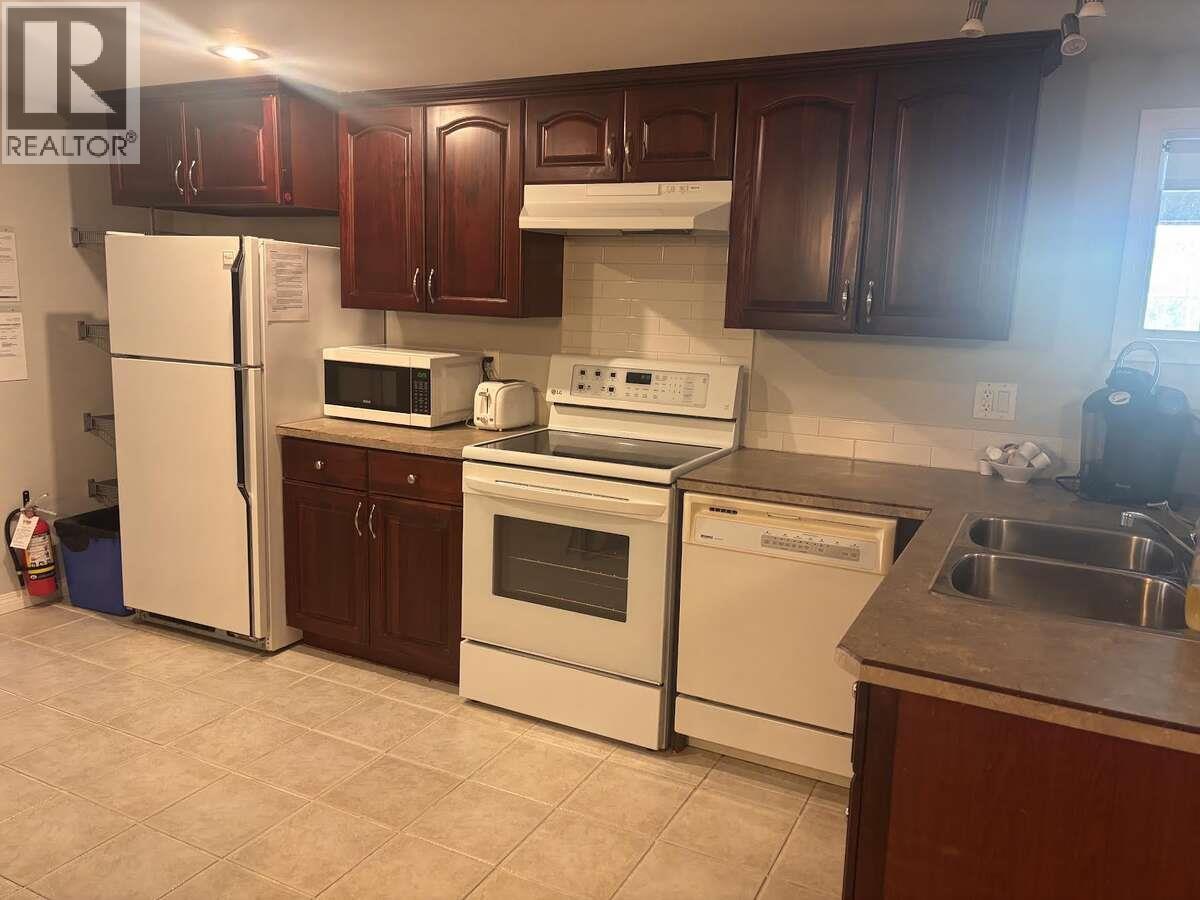 725 Ross Avenue, Penticton, British Columbia  V2A 3A5 - Photo 20 - 10403528
