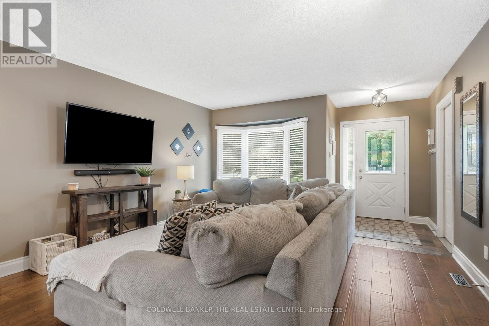 31 Karsh Crescent, Hamilton (Waterdown), Ontario  L0R 2H5 - Photo 4 - X14029574