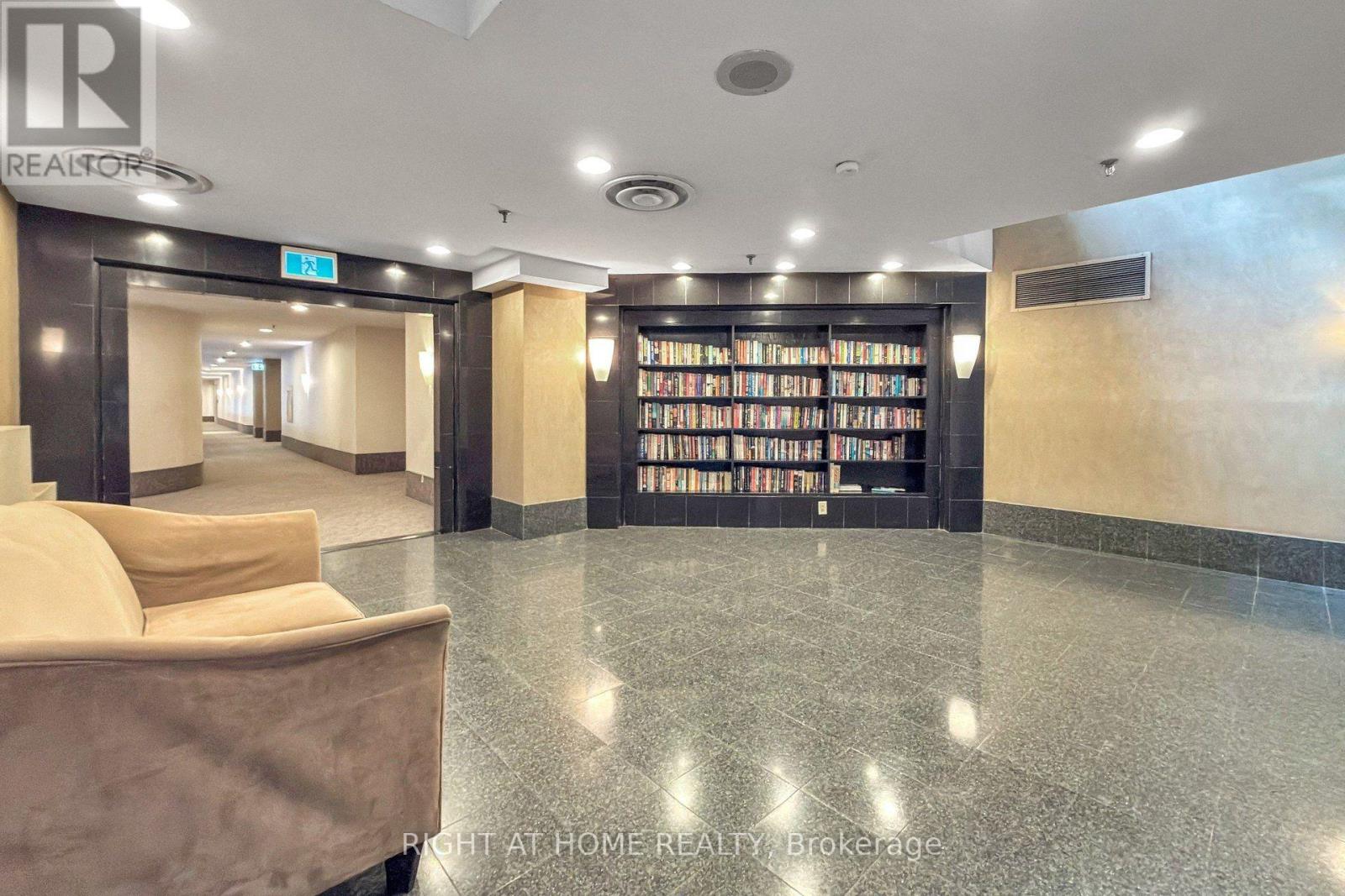909 - 44 Gerrard Street W, Toronto, Ontario  M5G 2K2 - Photo 32 - C14028812
