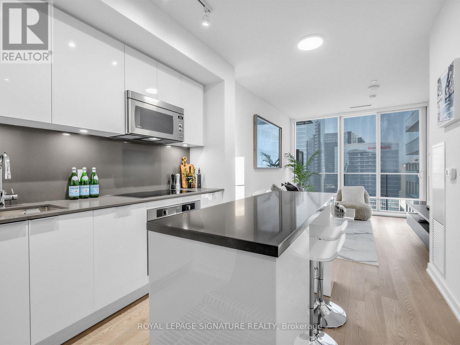 3707 - 20 Lombard Street, Toronto, Ontario  M5C 1M1 - Photo 4 - C14029374