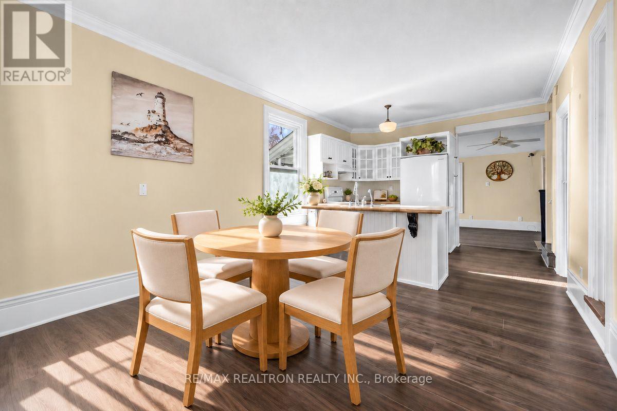 52 Parkside Drive, Barrie, Ontario  L4N 1W9 - Photo 15 - S14028636