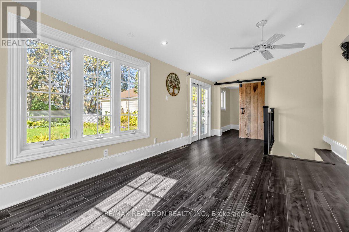 52 Parkside Drive, Barrie, Ontario  L4N 1W9 - Photo 26 - S14028636