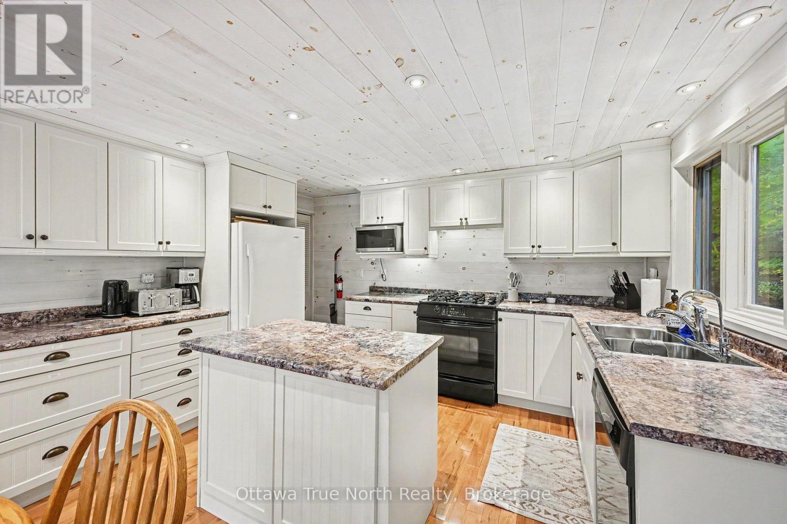 1015c Legion Road, Central Frontenac, Ontario  K0H 2P0 - Photo 18 - X14029610