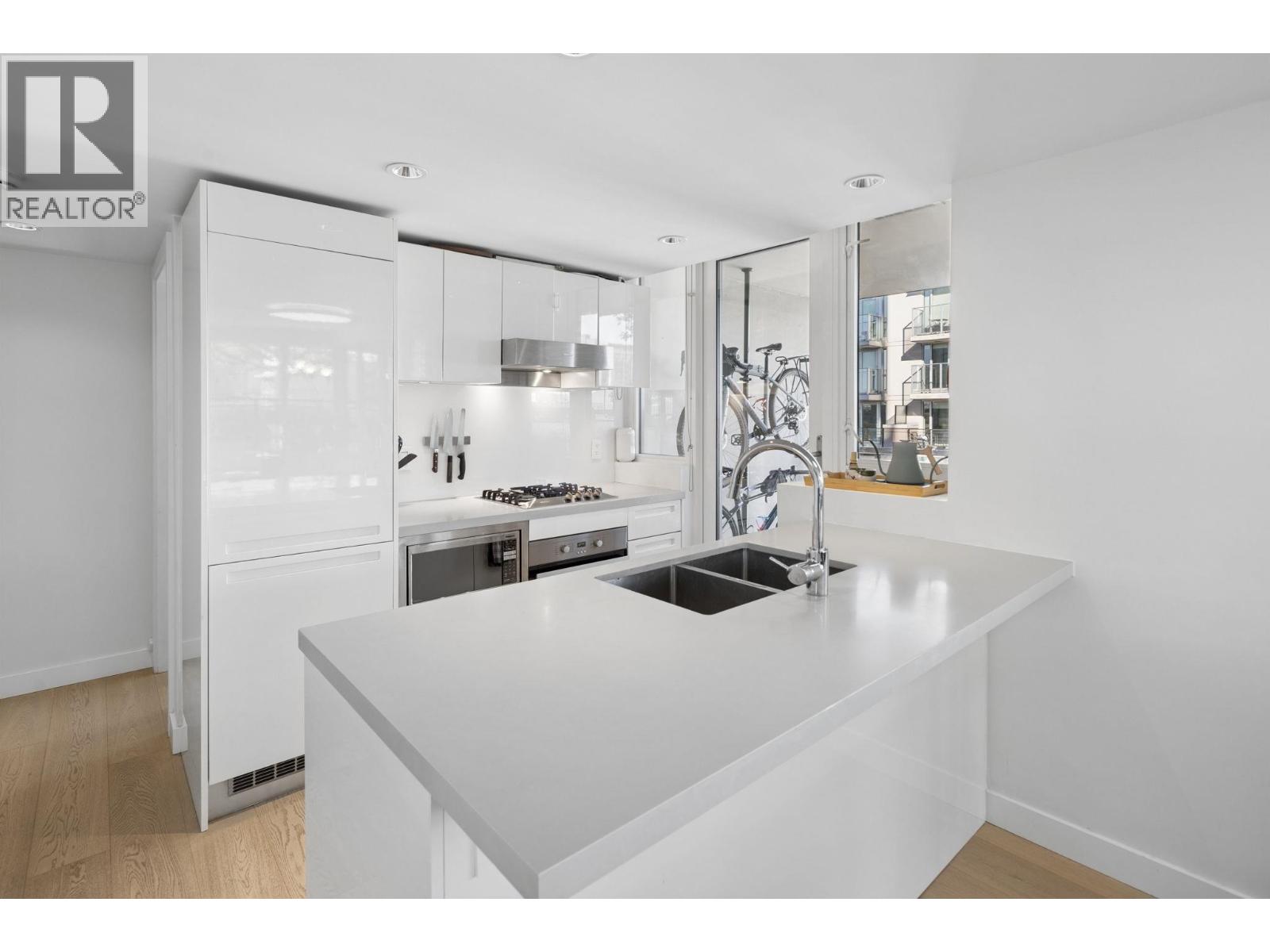 1007 188 Keefer Street, Vancouver, British Columbia V6A 0E3 - Photo 4 - R3175038