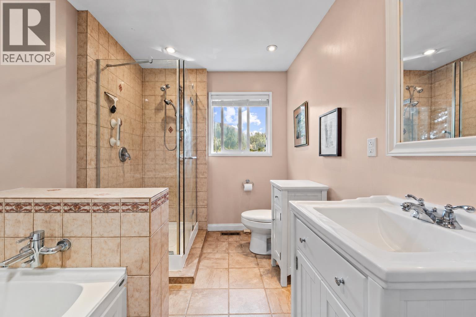 6250 Summit Avenue, West Vancouver, British Columbia  V7W 1Y2 - Photo 18 - R3175027