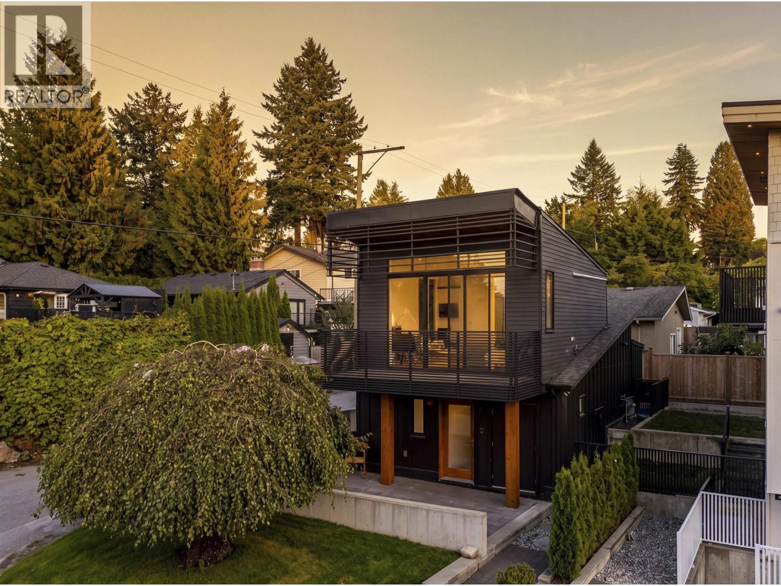 366 W 25th Street, North Vancouver, British Columbia  V7N 2G1 - Photo 32 - R3175049