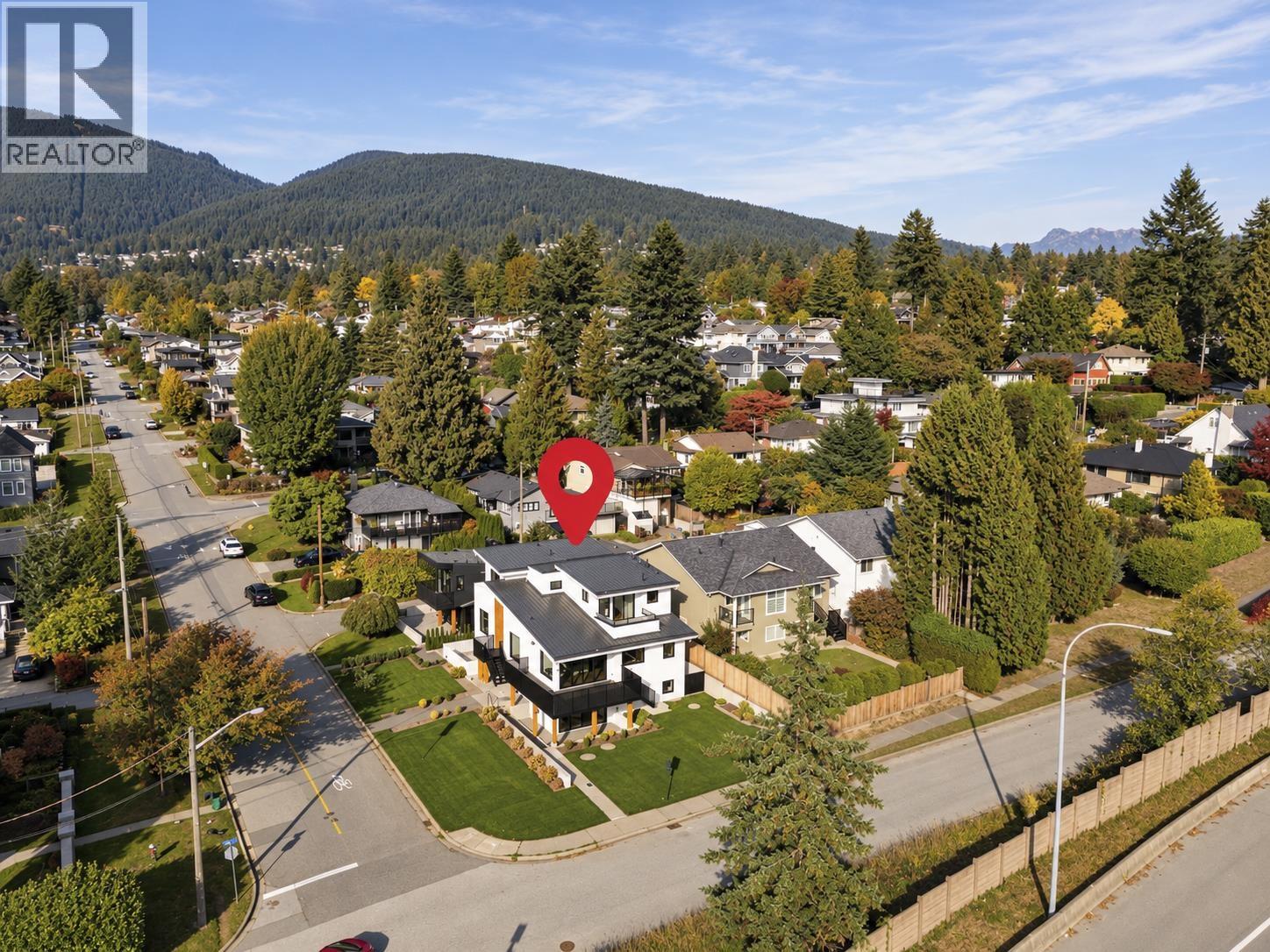 366 W 25th Street, North Vancouver, British Columbia  V7N 2G1 - Photo 5 - R3175049