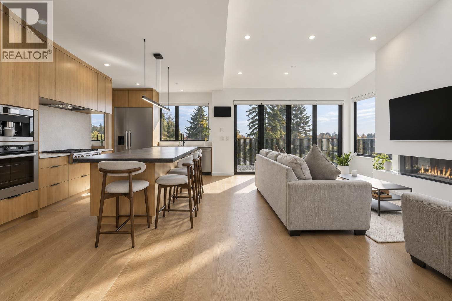366 W 25th Street, North Vancouver, British Columbia  V7N 2G1 - Photo 8 - R3175049